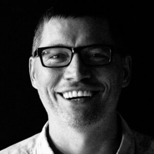 EP 107 – Toby Cryns – Reluctantly Crouched